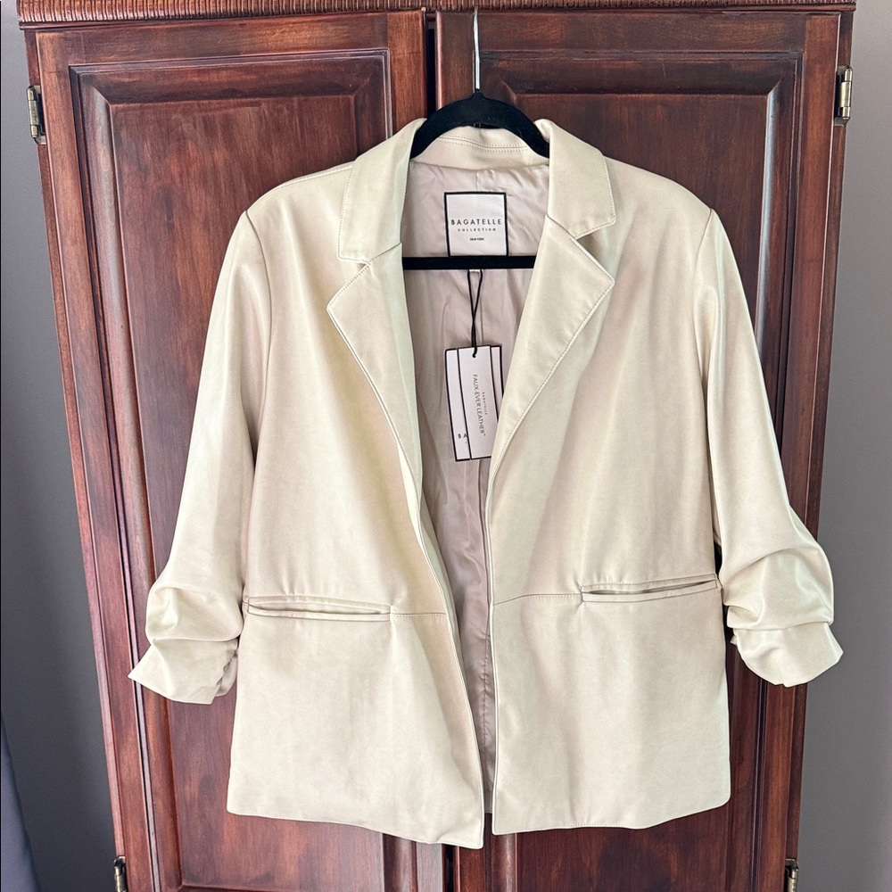 Bagatelle Light Beige Women's Blazer